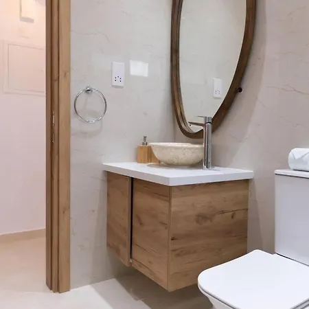 Bali-style One Bedroom | Lighthouse *