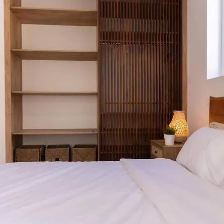 Bali-style One Bedroom | Lighthouse Apartmán *